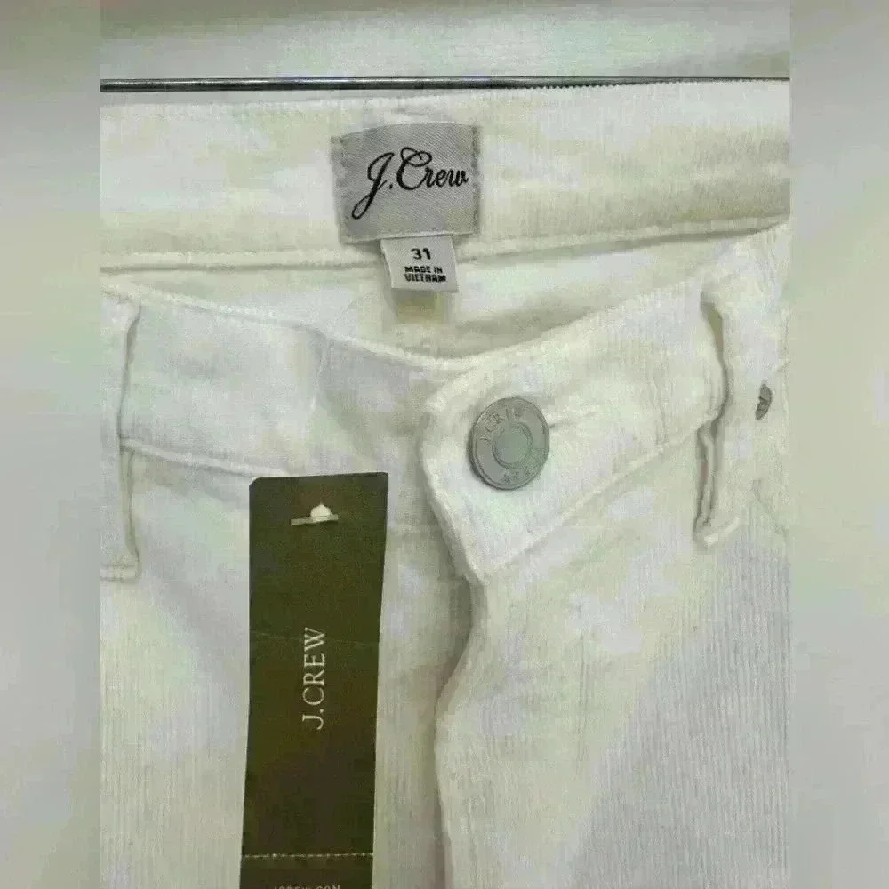 J Crew‎ ivory classic style soft corduroy straight leg 26” ankle length size 31